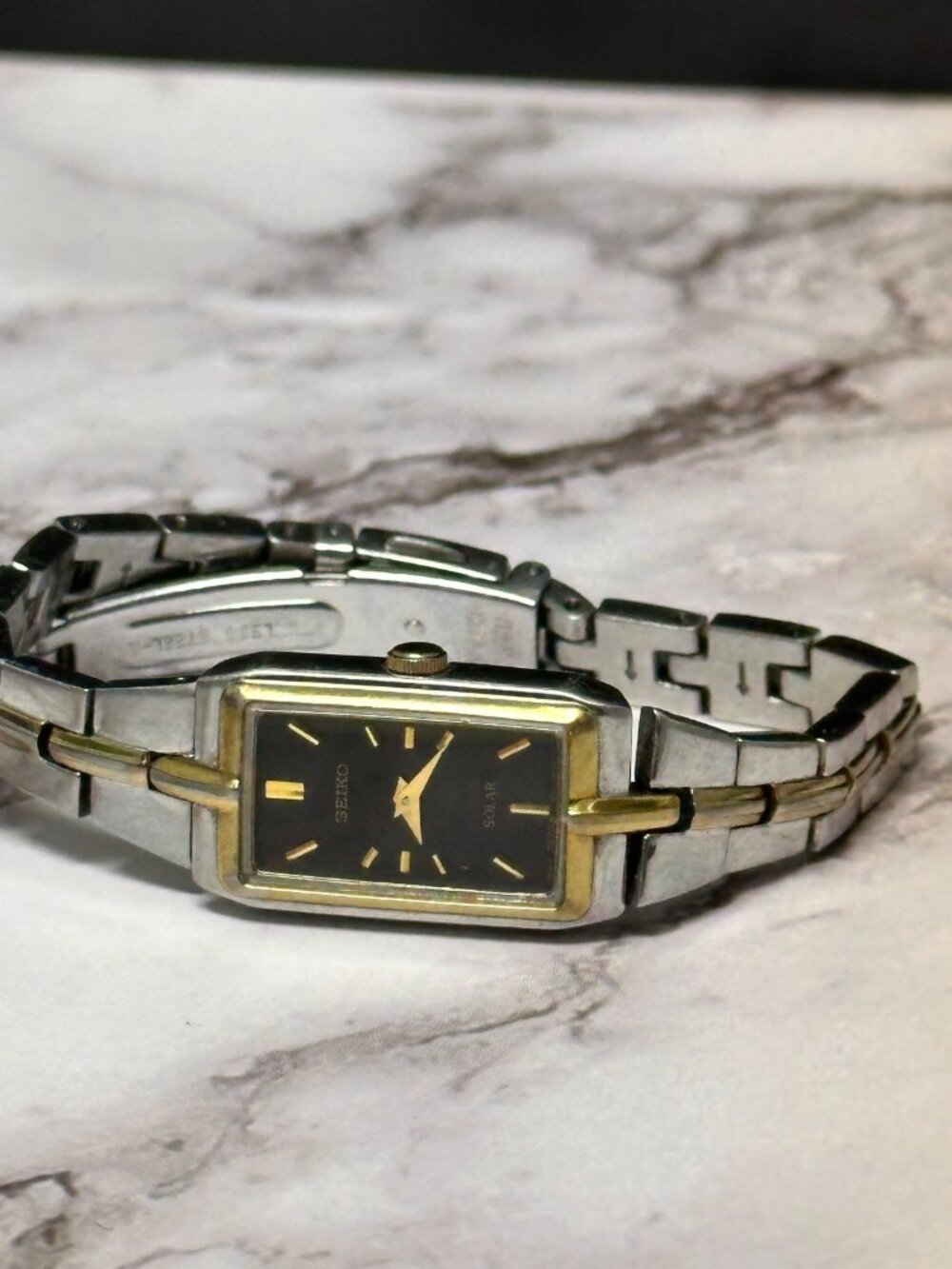 Vintage Seiko Solar Watch Women Silver Gold Two Tone Black Dial 5.75 Inch - Picture 5 of 12